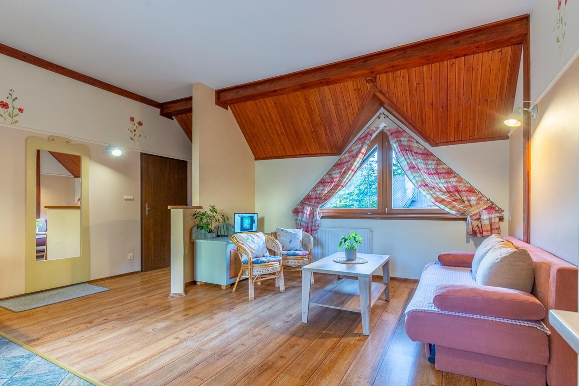 Bed and Breakfast Family Relax Widoki Щирк Экстерьер фото
