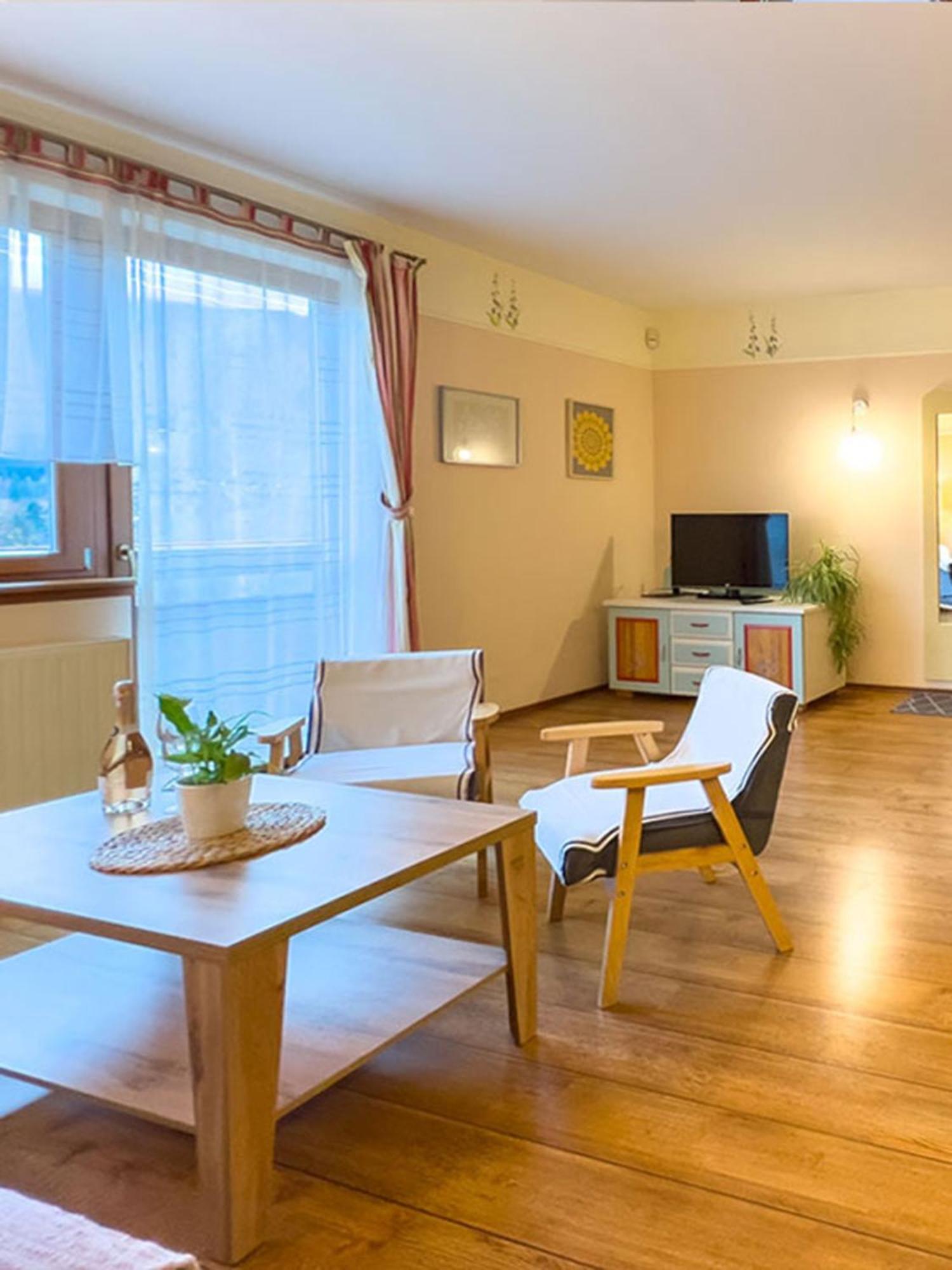 Bed and Breakfast Family Relax Widoki Щирк Экстерьер фото