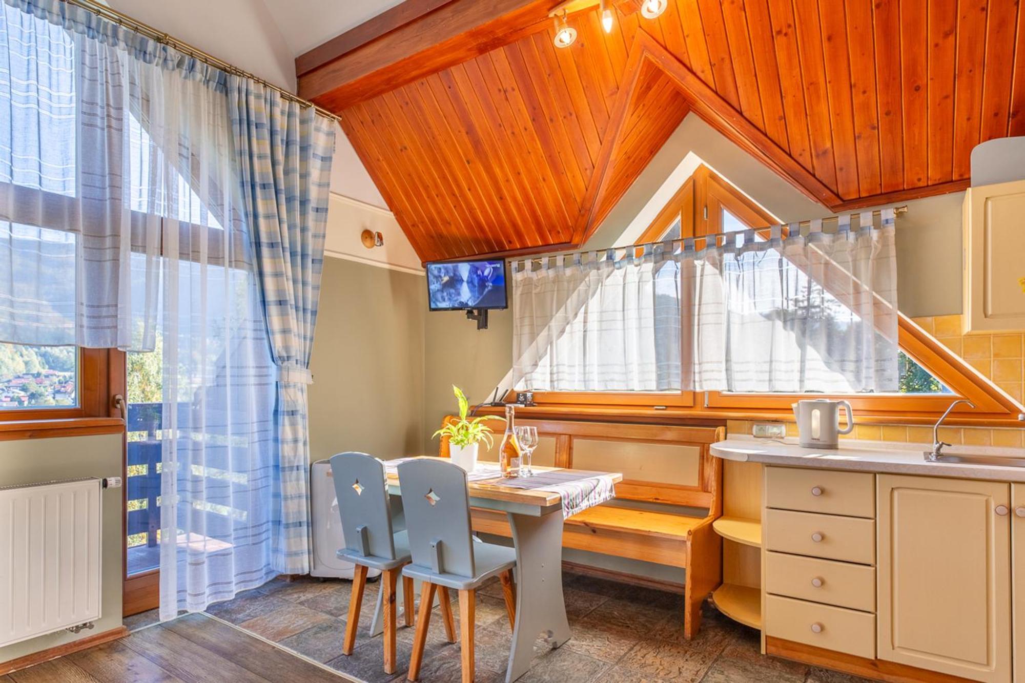 Bed and Breakfast Family Relax Widoki Щирк Экстерьер фото