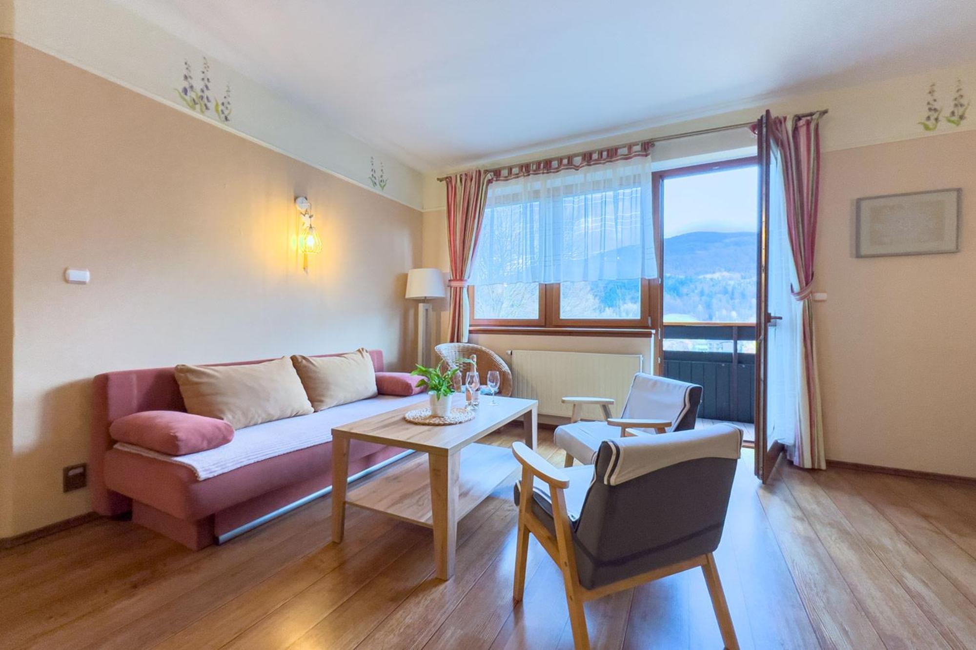 Bed and Breakfast Family Relax Widoki Щирк Экстерьер фото